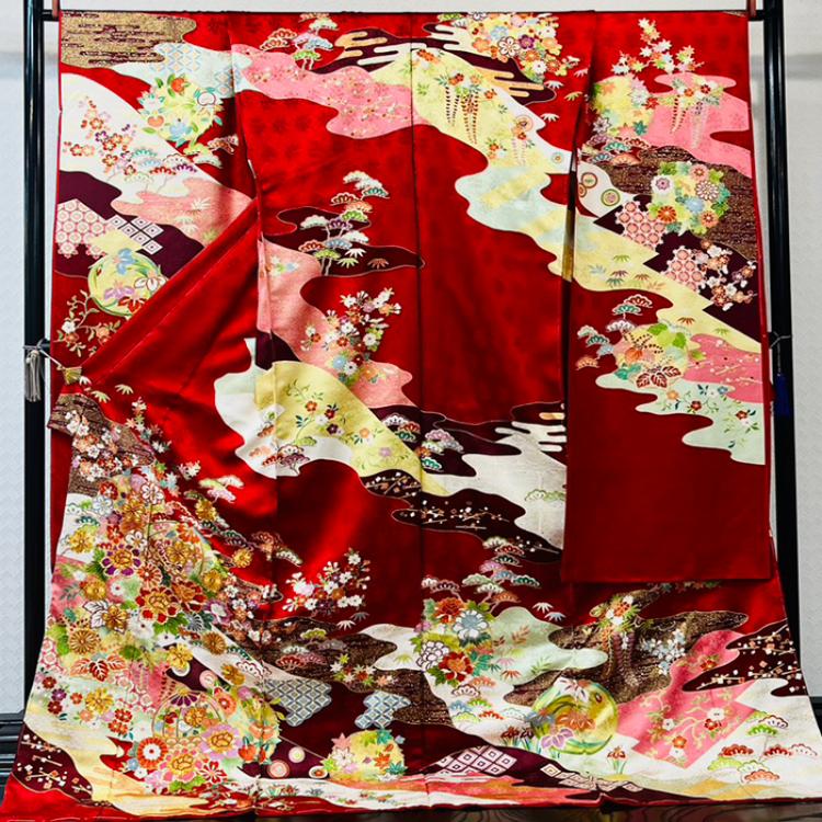 金駒刺繍　金彩花丸