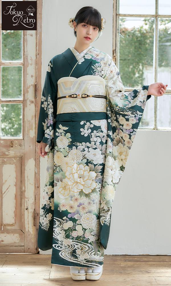 緑に流水と四季の花々