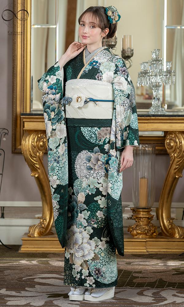 エメラルドグリーンに椿