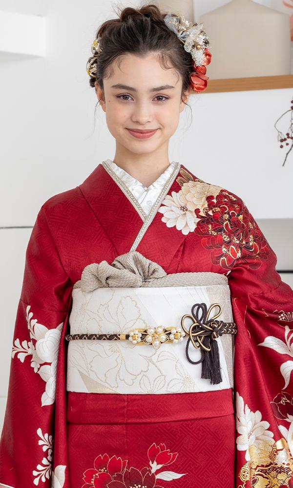 赤地に濃淡の花柄と乱菊