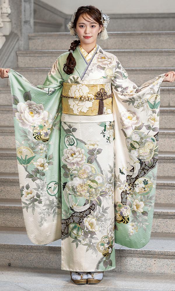 白とミントの染分け椿振袖