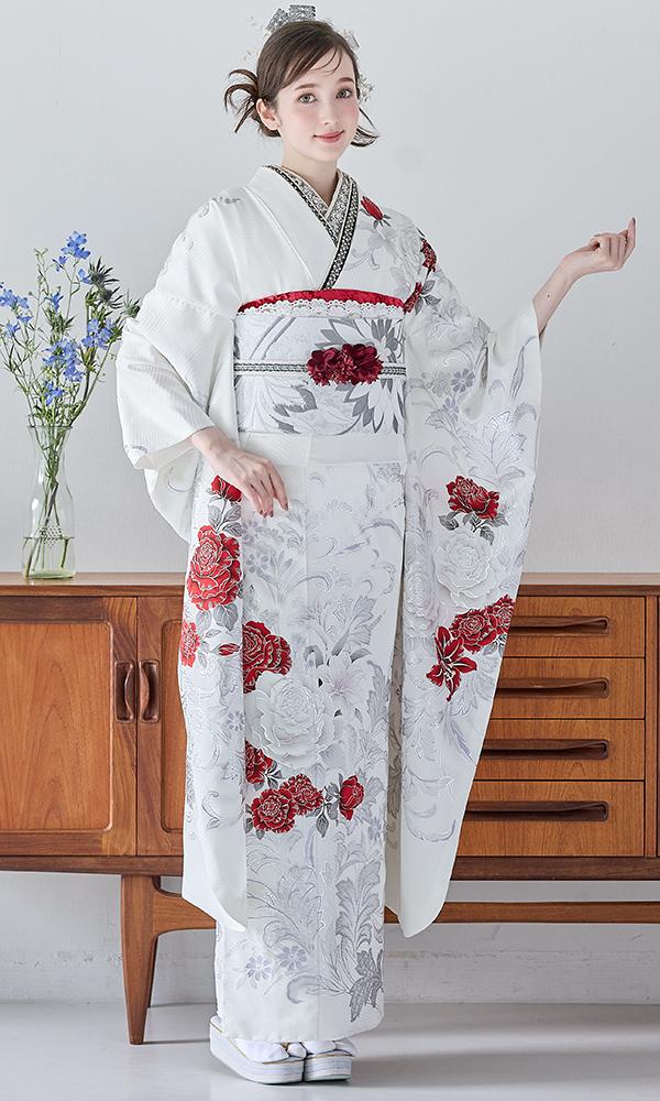 白地に銀彩牡丹と赤い薔薇