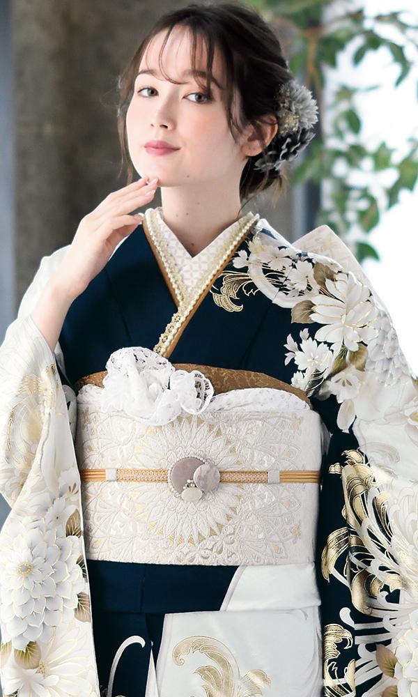 紺と純白の乱菊の金彩振袖