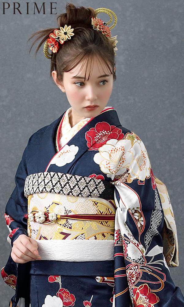 紺色に紅白の梅花振袖