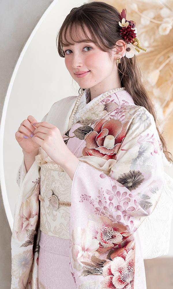 薄ピンクに椿と花尽くし