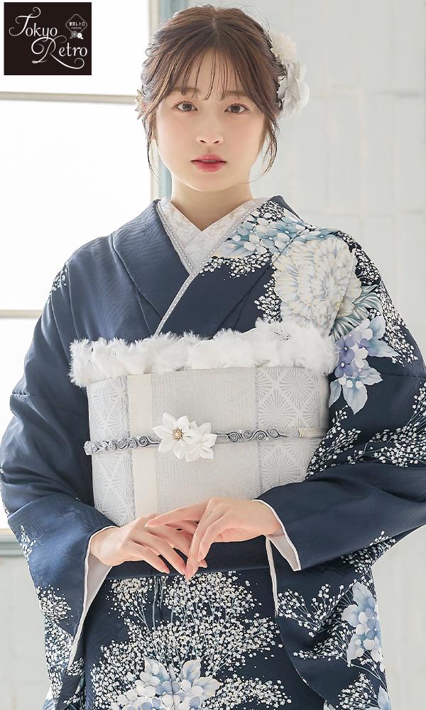 紺地に白の紫陽花と牡丹