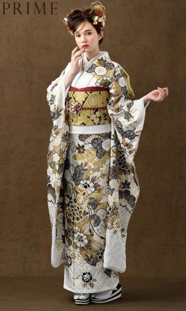 白地金彩と黒松の絞り振袖