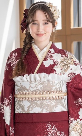 ボルドーワインに白花