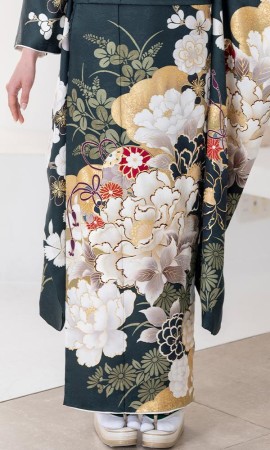 深緑色の豪華な金彩と牡丹