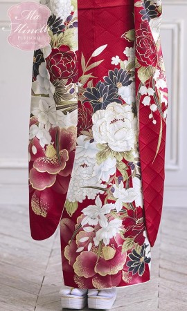 深紅と白の花尽くし振袖