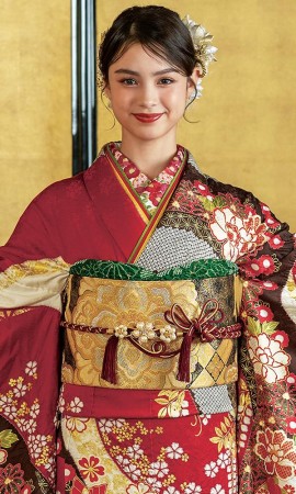 赤地に流水の華に絞り振袖