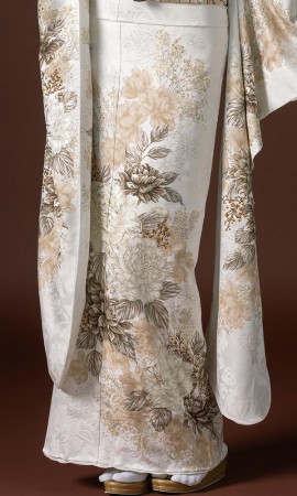 白地にベージュ系の花束