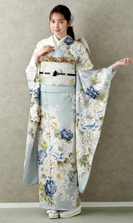 水色と白の牡丹と花尽くし