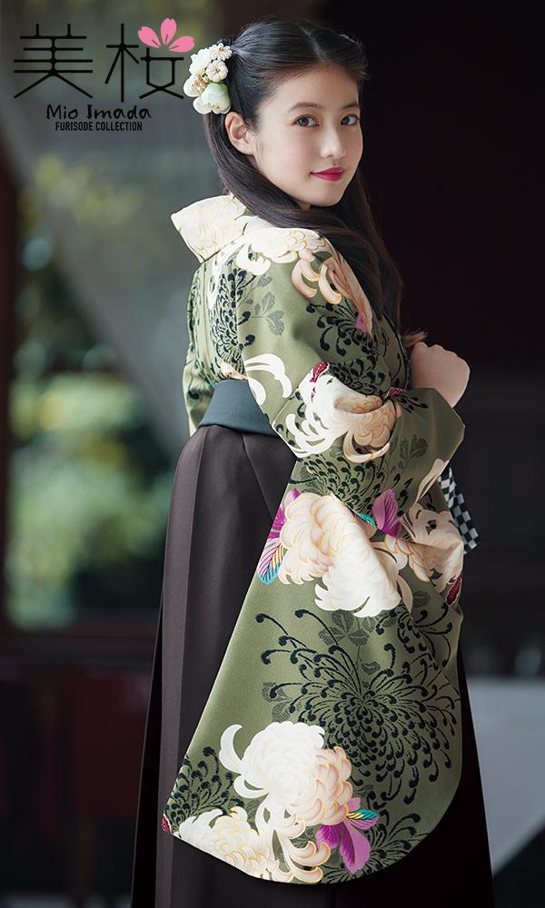 今田美桜着用の2尺袖きもの　茶/白３