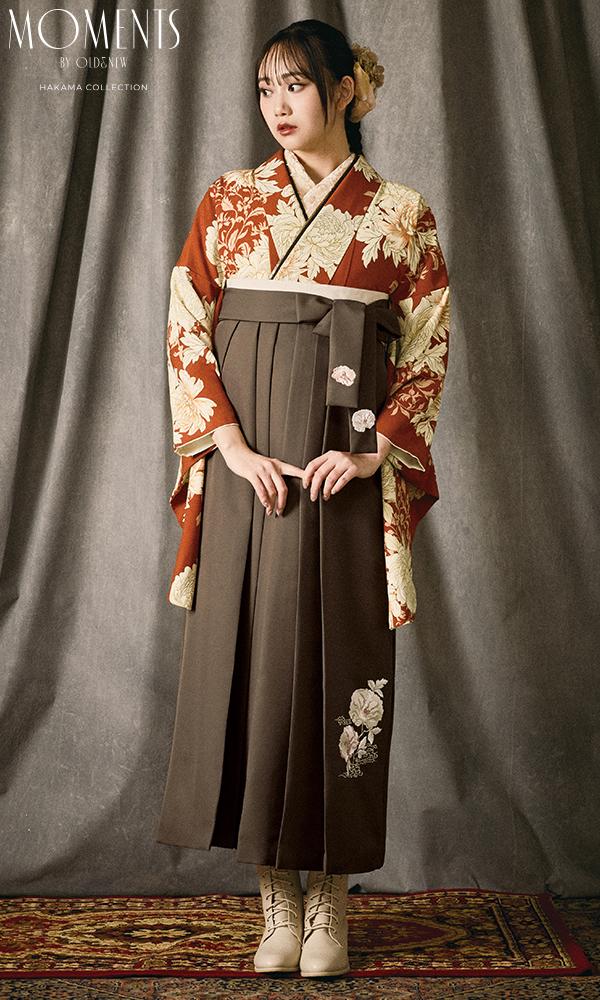 橙色に白の花柄＆袴