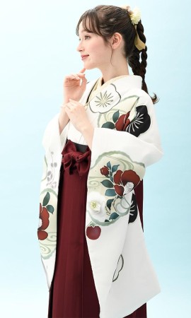 白地に椿と梅＆袴